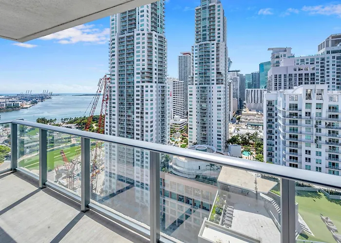 Mesmerizing Views Corner Condo