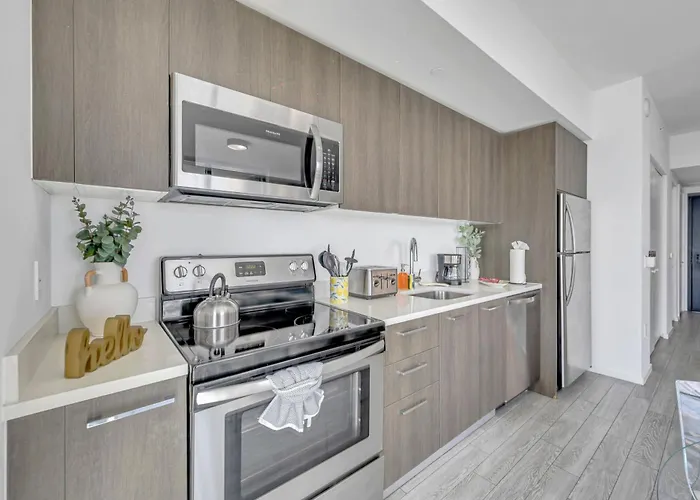 Mesmerizing Views Corner Condo